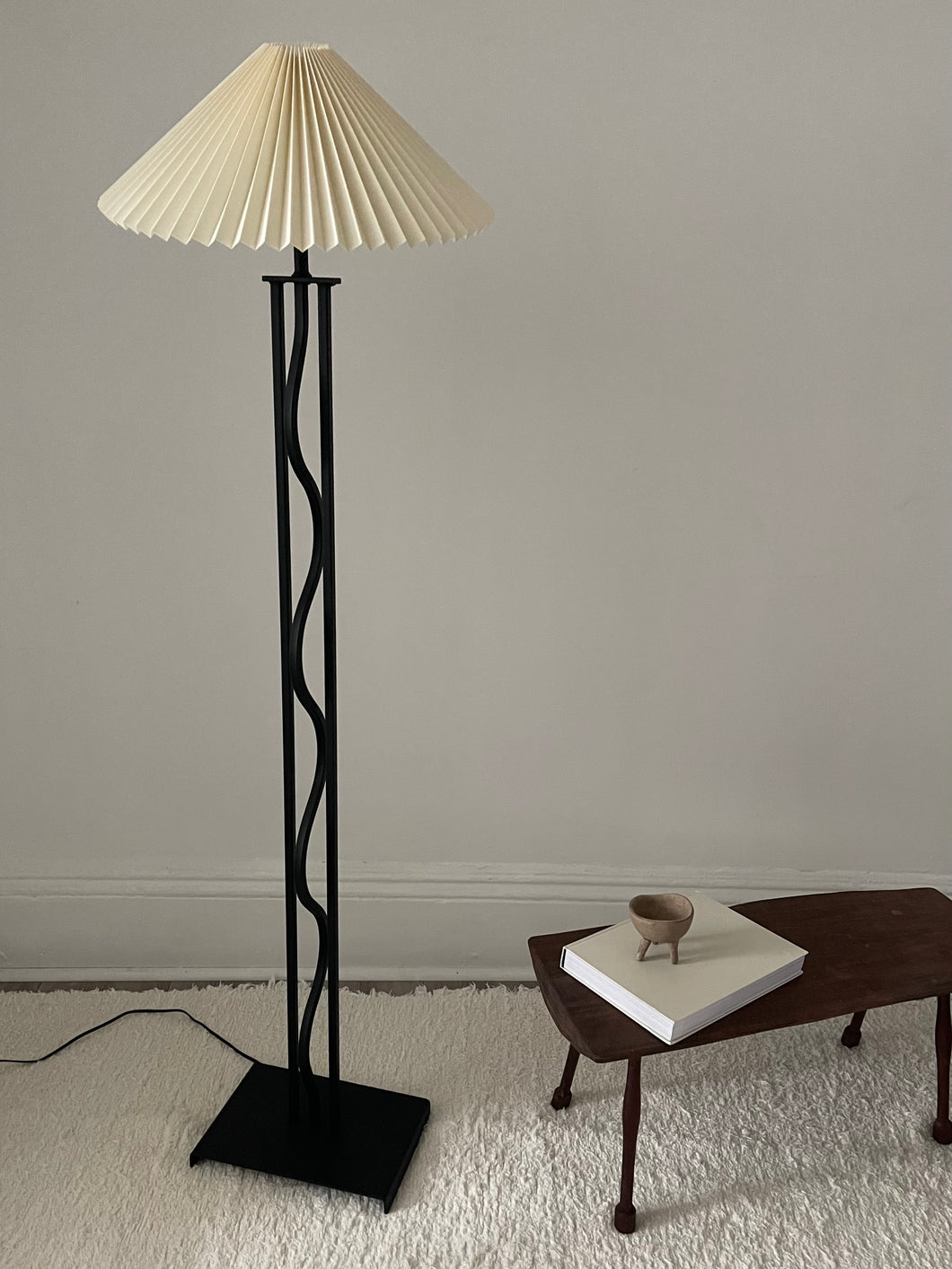 Postmodern Wavy Floor Lamp