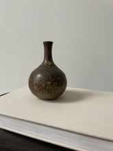 Load image into Gallery viewer, Brown Speckled Ceramic Bud Vase
