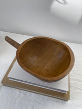 Load image into Gallery viewer, Primitive 3 Legged Bowl with Handle
