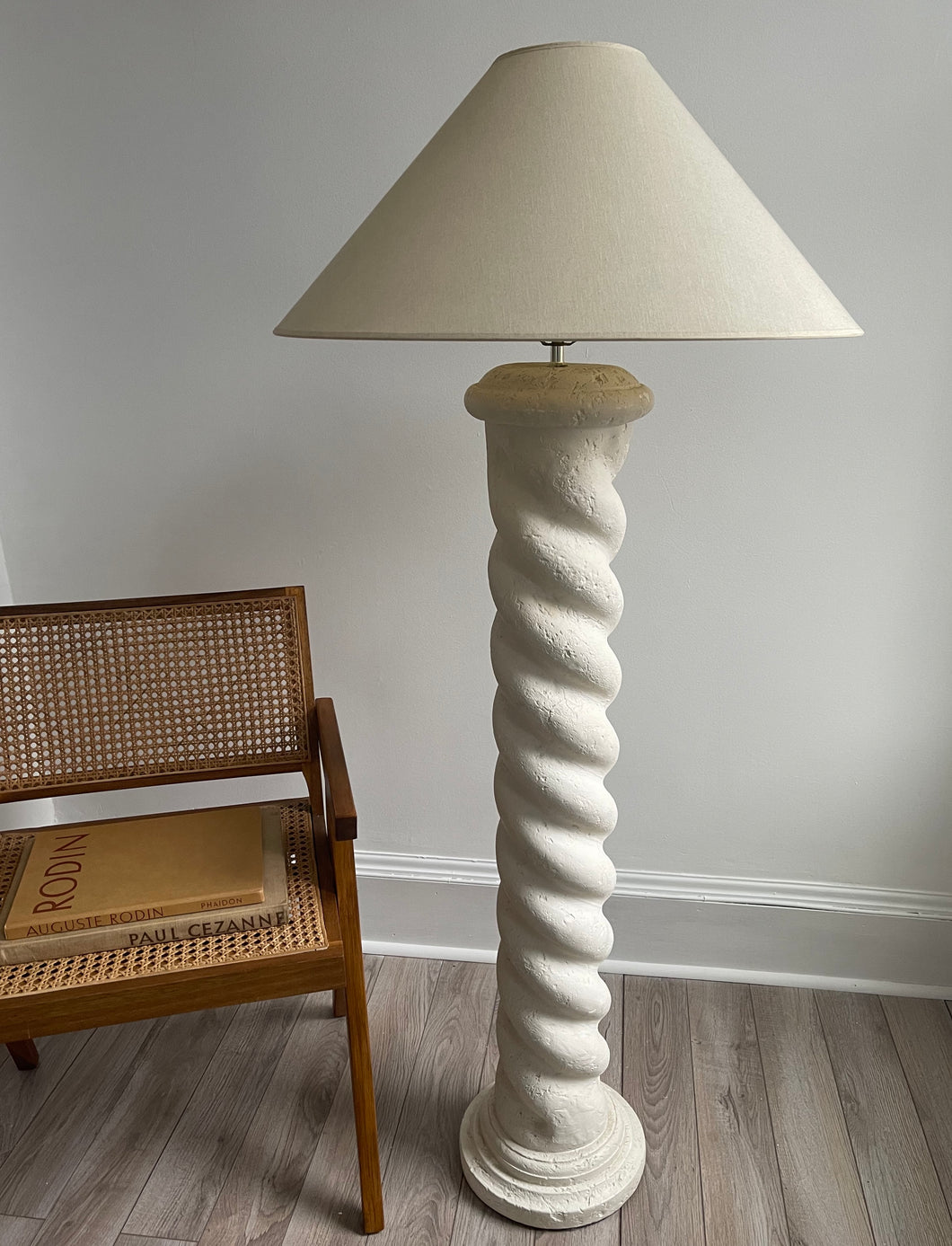 Spiral Plaster Floor Lamp